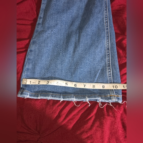 Edgely Distressed Flare Jeans (J505) - Picture 4 of 8